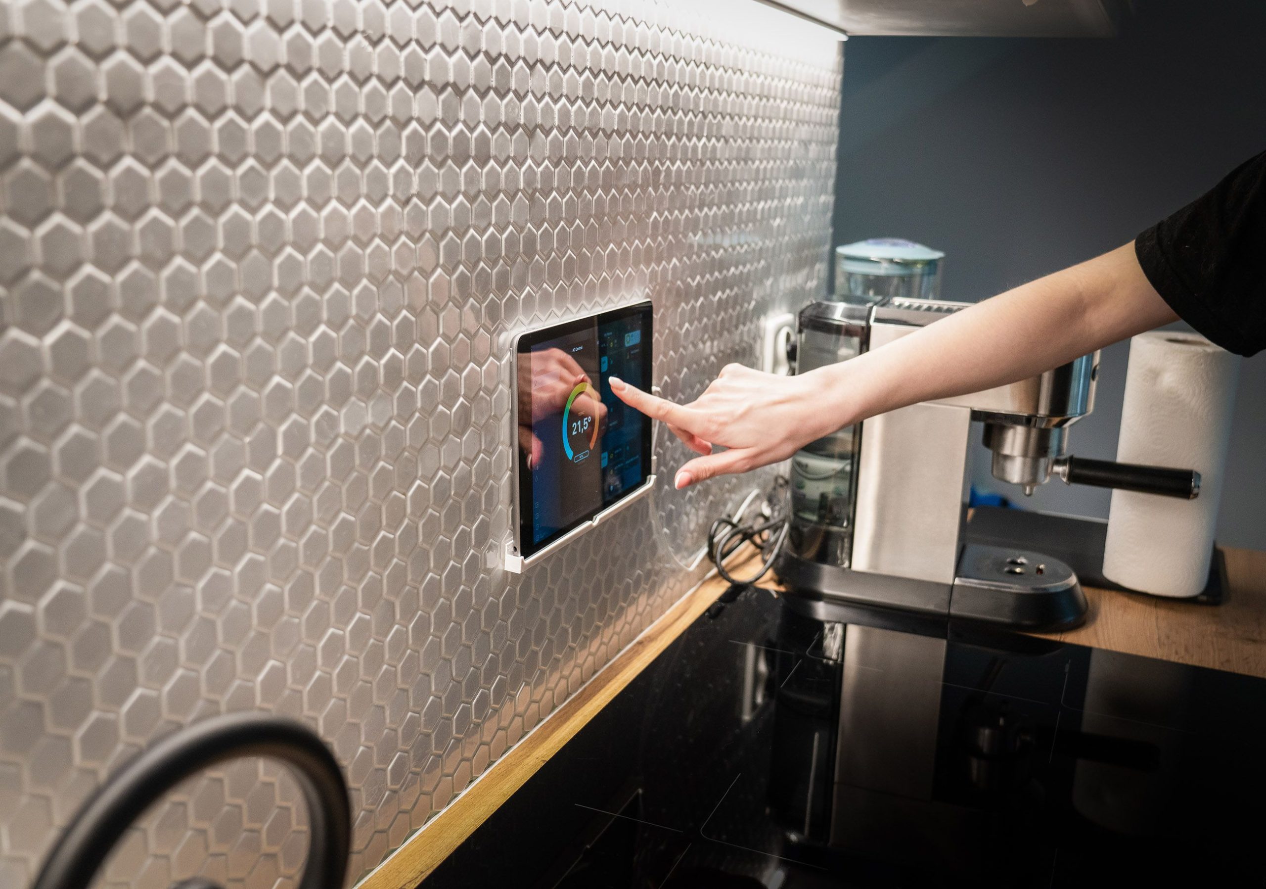 Top Smart Home Tech Accessories for Everyday Ease